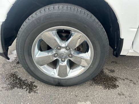 Used 2019 RAM 1500 Big Horn image 29