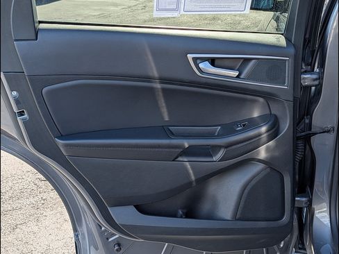 Used 2024 Ford Edge SEL AWD/4WD image 30