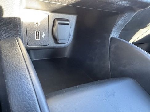 Used 2024 Nissan Versa S w/ S Plus Package image 11