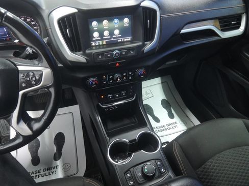 Used 2019 GMC Terrain SLE w/ Driver Convenience Package FWD image 15