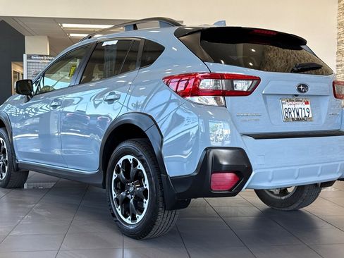 Certified 2021 Subaru Crosstrek 2.0i Premium w/ Moonroof Package AWD/4WD image 3