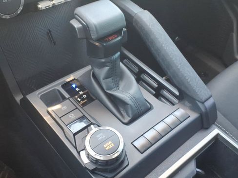 Certified 2024 Toyota Tacoma TRD Sport AWD/4WD image 19