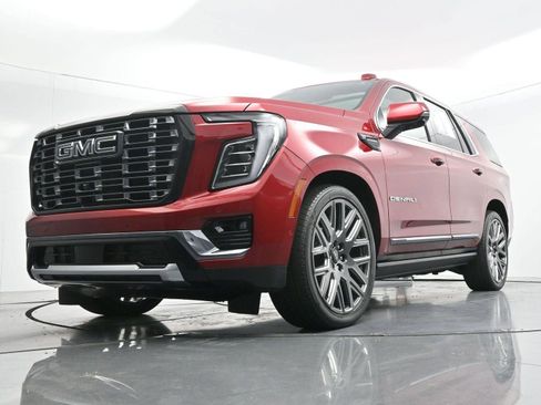 Used 2025 GMC Yukon Denali Ultimate AWD/4WD image 57