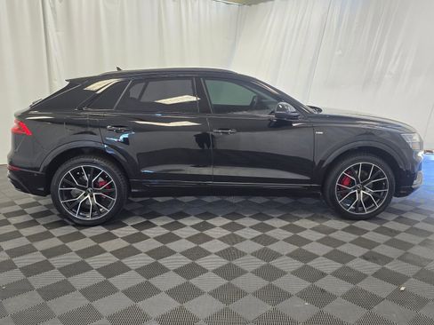Used 2023 Audi Q8 Premium Plus image 7