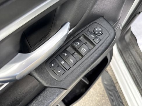 Used 2023 RAM 1500 Big Horn AWD/4WD image 27
