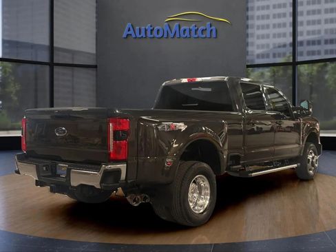 Used 2024 Ford F350 Lariat image 11