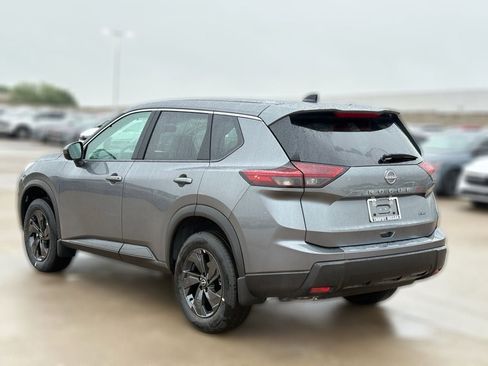 Used 2026 Nissan Rogue SV AWD/4WD image 7