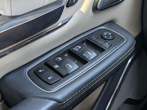Used 2020 RAM 1500 Limited AWD/4WD image 27