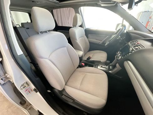 Used 2018 Subaru Forester 2.5i Premium image 24
