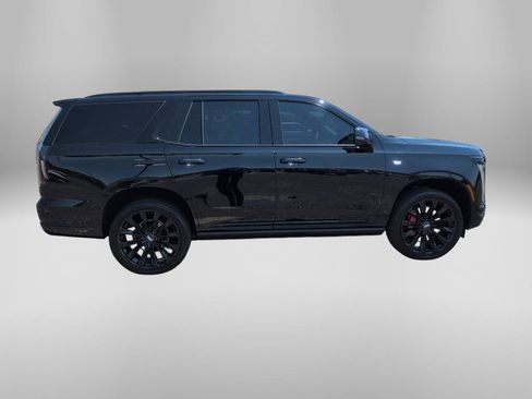 Used 2025 Cadillac Escalade Sport Platinum w/ LPO, ONYX Package AWD/4WD image 7