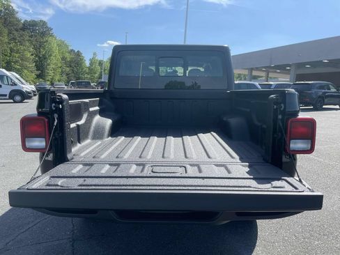 New 2026 Jeep Gladiator Sport AWD/4WD image 19