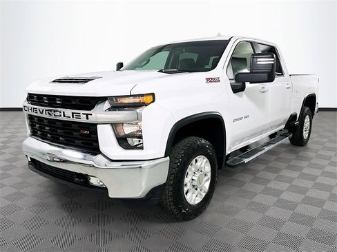 Used 2023 Chevrolet Silverado 2500 LT w/ Convenience Package image 3