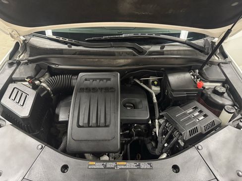 Used 2017 Chevrolet Equinox LT w/ Convenience Package image 31