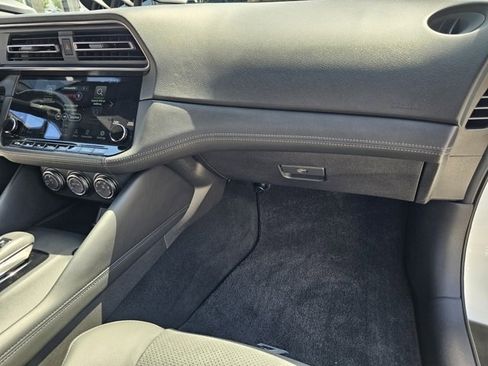 Used 2024 Nissan Z Performance w/ Floor Mat Package image 19