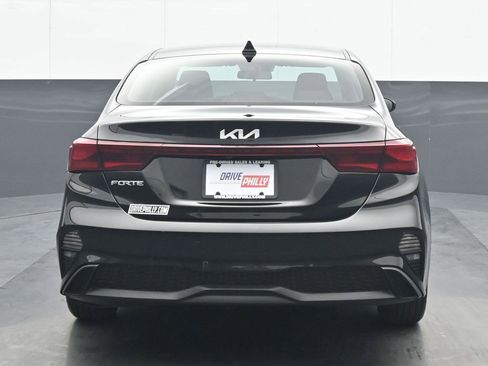 Used 2023 Kia Forte LXS FWD image 5
