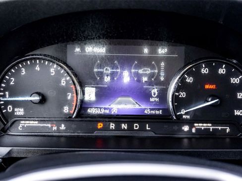 Used 2024 Ford Explorer Limited image 22