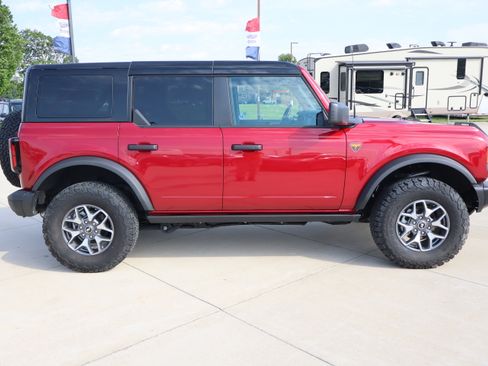 Used 2025 Ford Bronco Badlands AWD/4WD image 5