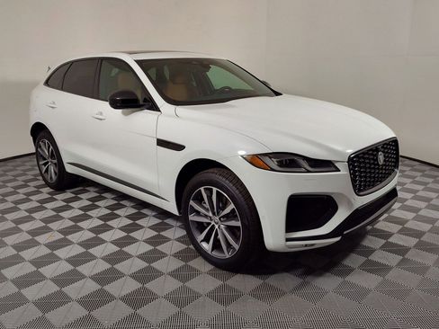 Used 2026 Jaguar F-PACE R-Dynamic S image 5