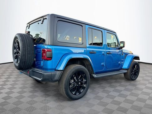 Used 2022 Jeep Wrangler Unlimited Sahara w/ Cold Weather Group image 6