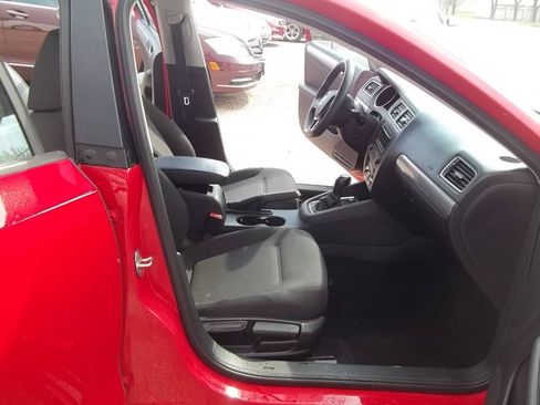 Used 2015 Volkswagen Jetta SE FWD image 12