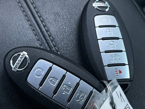 Used 2019 Nissan Altima 2.5 Platinum image 11