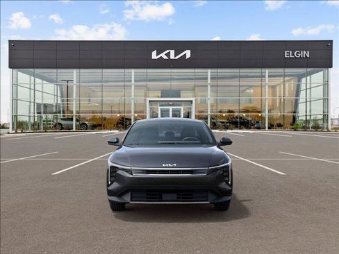 Used 2025 Kia K4 EX image 2