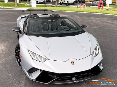 Used 2019 Lamborghini Huracan Performante AWD/4WD image 73