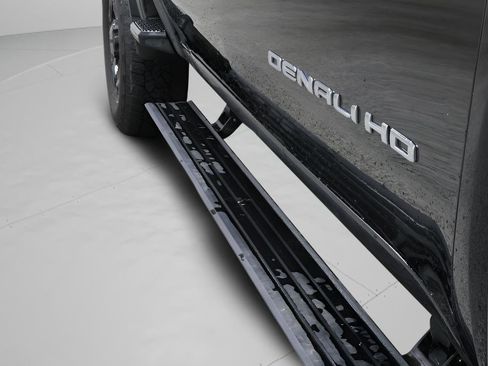 Used 2024 GMC Sierra 2500 Denali Ultimate image 31