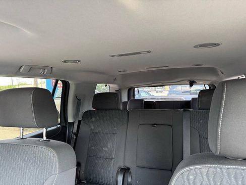 Used 2018 GMC Yukon SLE w/ SLE Value Package image 19