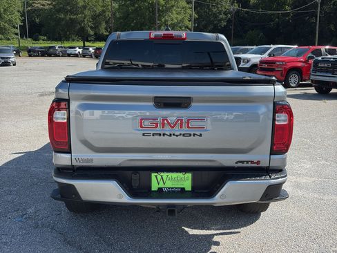 Used 2024 GMC Canyon AT4 w/ Technology Package AWD/4WD image 7