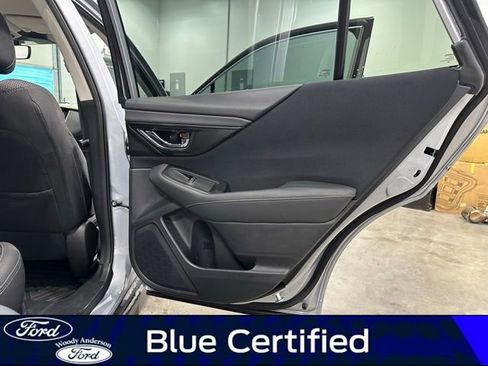 Used 2025 Subaru Outback Premium image 27