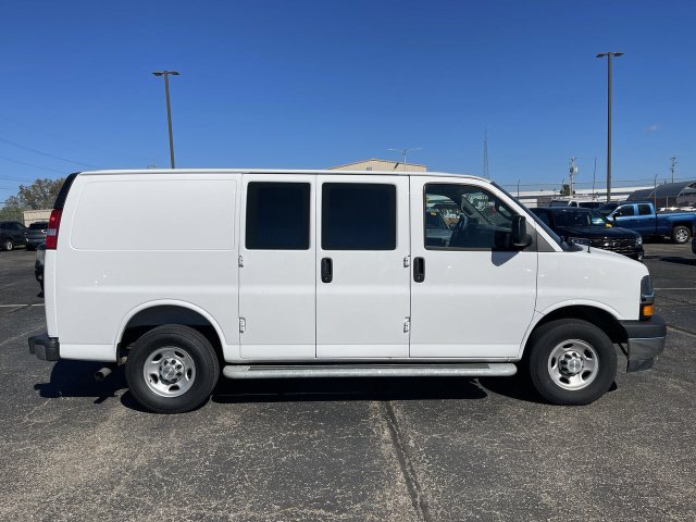 Used 2025 Chevrolet Express 2500 w/ Driver Convenience Package RWD image 16