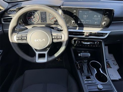 Used 2023 Kia K5 LXS image 2