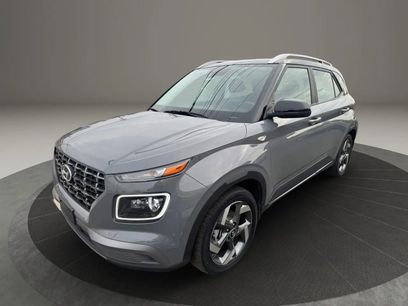 Used 2022 Hyundai Venue Limited w/ Cargo Package