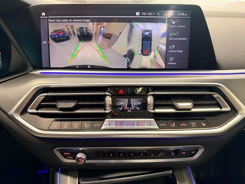Used 2019 BMW X5 xDrive40i w/ M Sport Package AWD/4WD image 43