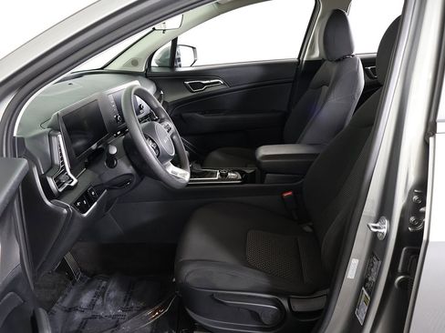 Used 2024 Kia Sportage LX image 26