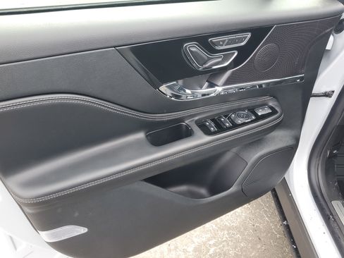 New 2026 Lincoln Corsair Reserve w/ Jet Appearance Package image 8