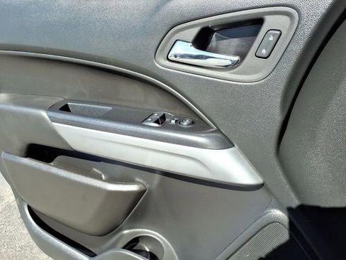 Used 2022 Chevrolet Colorado LT w/ Fleet Safety Package image 11