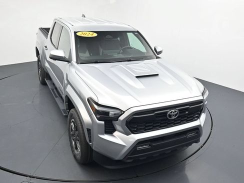 Used 2024 Toyota Tacoma TRD Sport w/ TRD Sport Upgrade Package AWD/4WD image 24