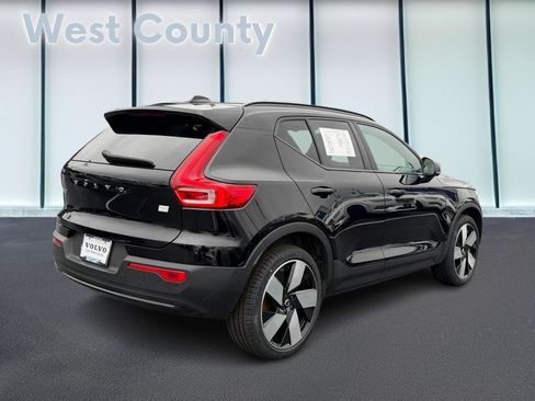 Certified 2023 Volvo XC40 Recharge Ultimate w/ Protection Package Premier AWD/4WD image 4