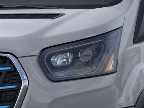 New 2025 Ford E-Transit 148 High Roof image 18
