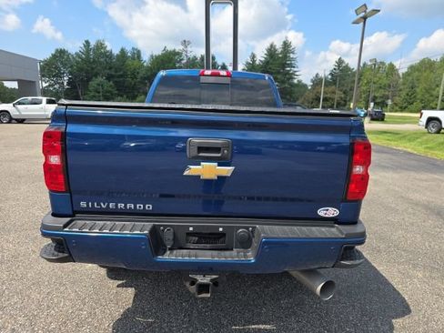 Used 2018 Chevrolet Silverado 2500 High Country AWD/4WD image 14