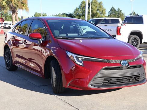 Used 2024 Toyota Corolla LE image 21