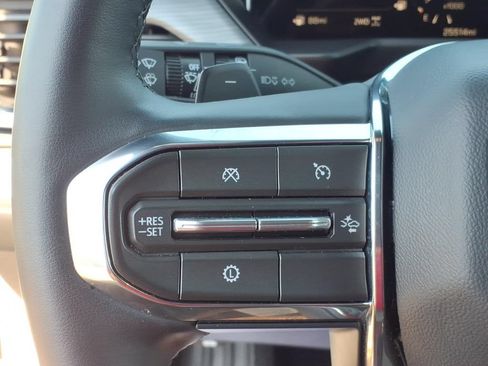 Used 2026 GMC Acadia Elevation w/ Elevation Premium Package AWD/4WD image 29