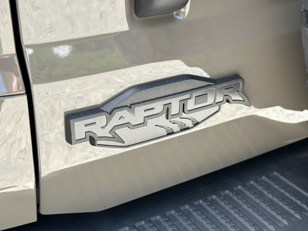 New 2026 Ford Bronco Raptor w/ Interior Carbon Fiber Pack AWD/4WD image 29