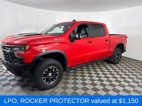 Used 2022 Chevrolet Silverado 1500 ZR2 w/ Technology Package AWD/4WD image 3