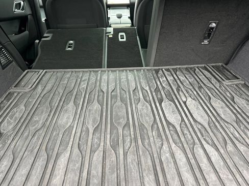 Certified 2025 Land Rover Range Rover Velar S image 33