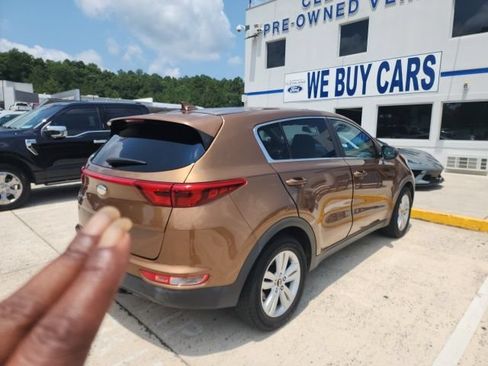 Used 2019 Kia Sportage LX FWD image 13