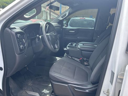 Used 2019 Chevrolet Silverado 1500 Custom Trail Boss w/ Custom Convenience Package image 7