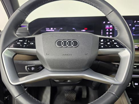 Certified 2025 Audi Q5 Premium w/ Convenience Package AWD/4WD image 21